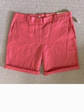 New GAP pink Boyfriend Roll-Up shorts, Size 4.